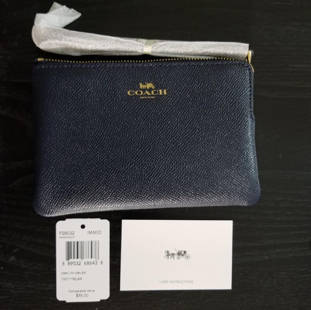 Female coach wristlet wallet